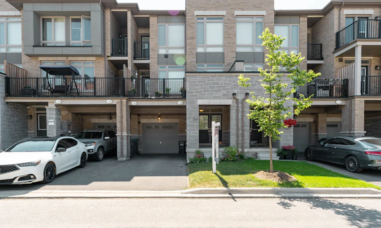 29 Arrowview Drive