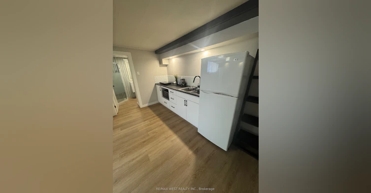 B1-35 Lilywood Road, Toronto, ON, M6B 1V6 - 6