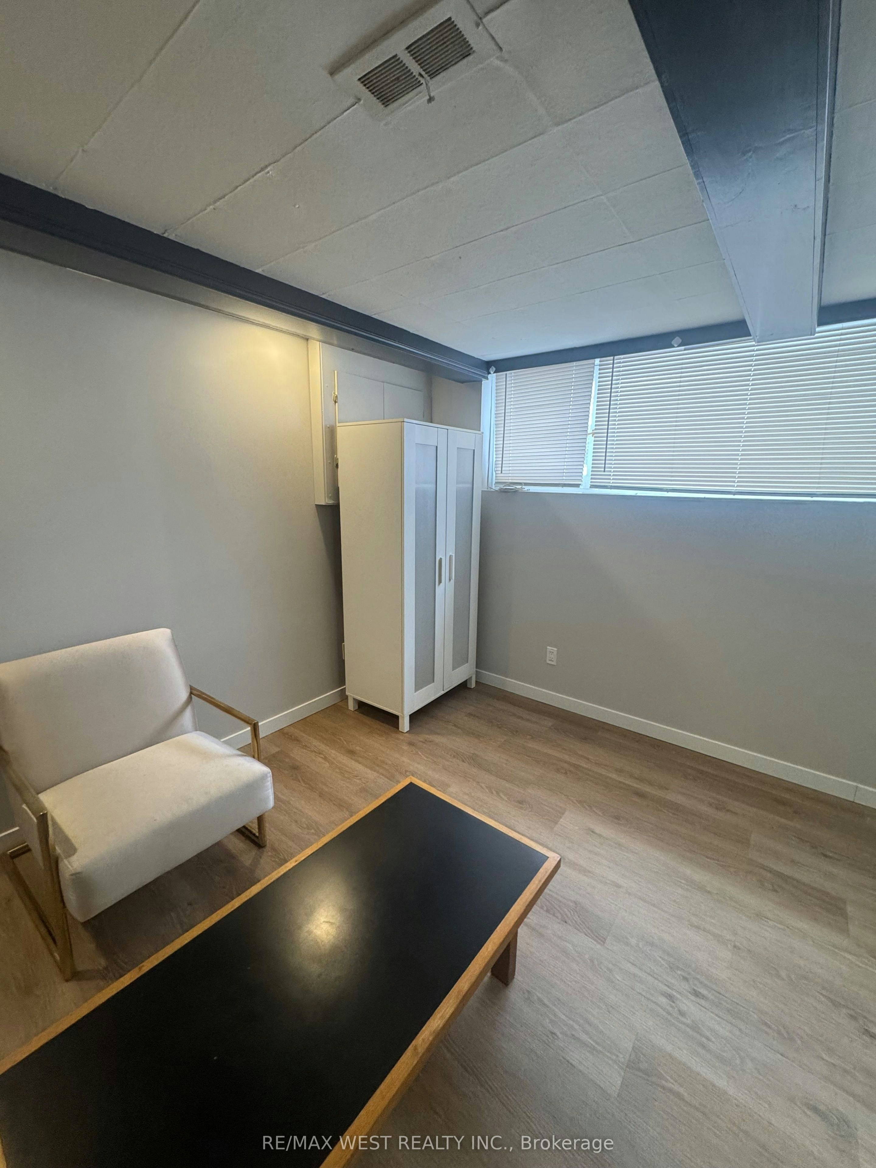 B1-35 Lilywood Road, Toronto, ON, M6B 1V6 - 4
