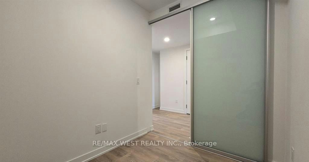 236-1100 Sheppard Avenue W, Toronto, ON, M3K 0E4 - 13