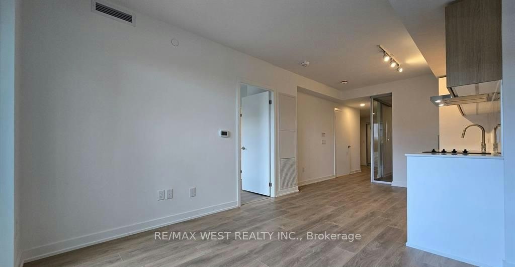 236-1100 Sheppard Avenue W, Toronto, ON, M3K 0E4 - 7