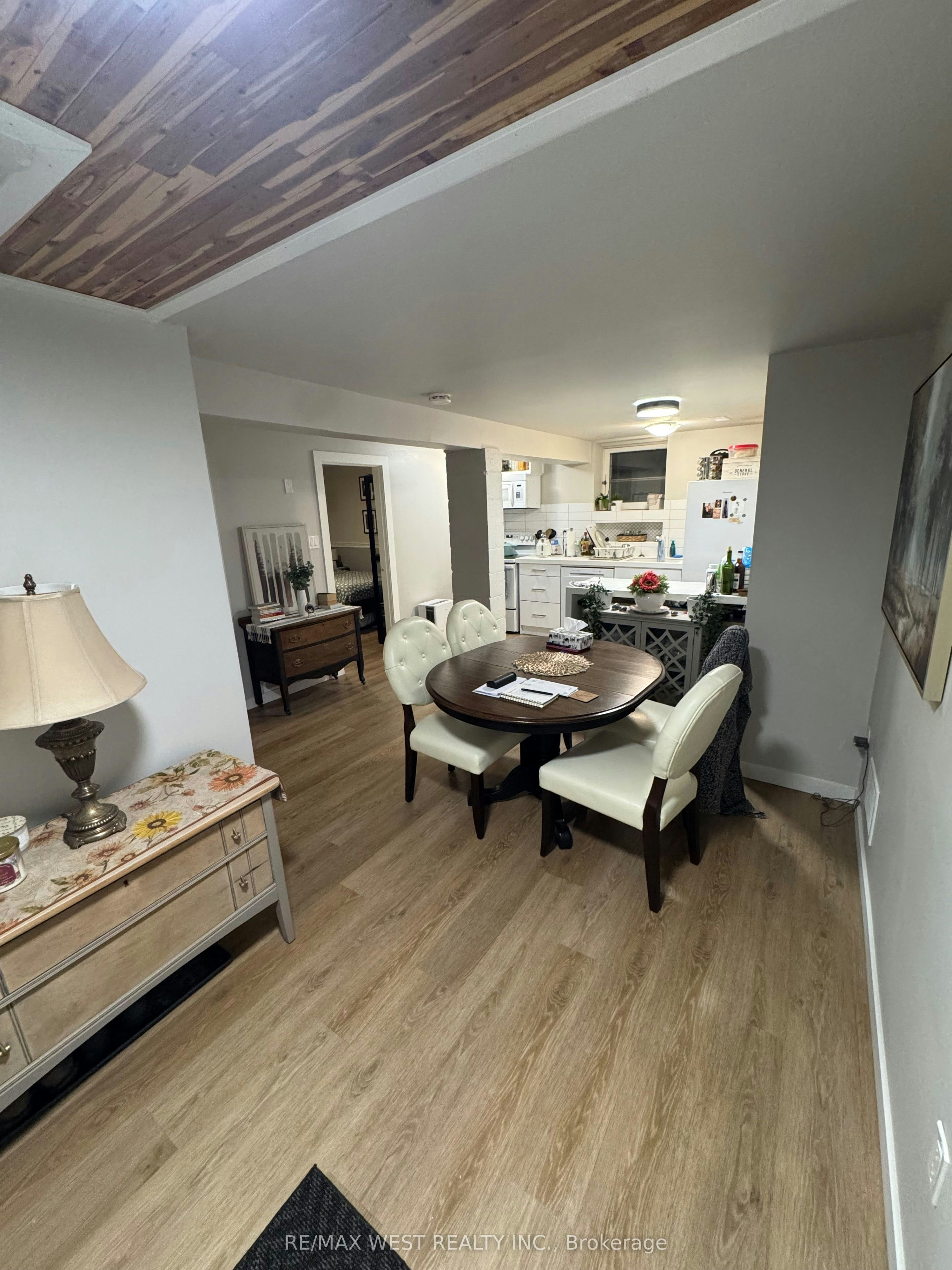 B2-35 Lilywood Road, Toronto, ON, M6B 1V6 - 15