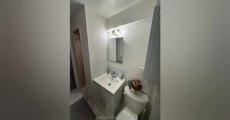 B2-35 Lilywood Road, Toronto, ON, M6B 1V6 - 9