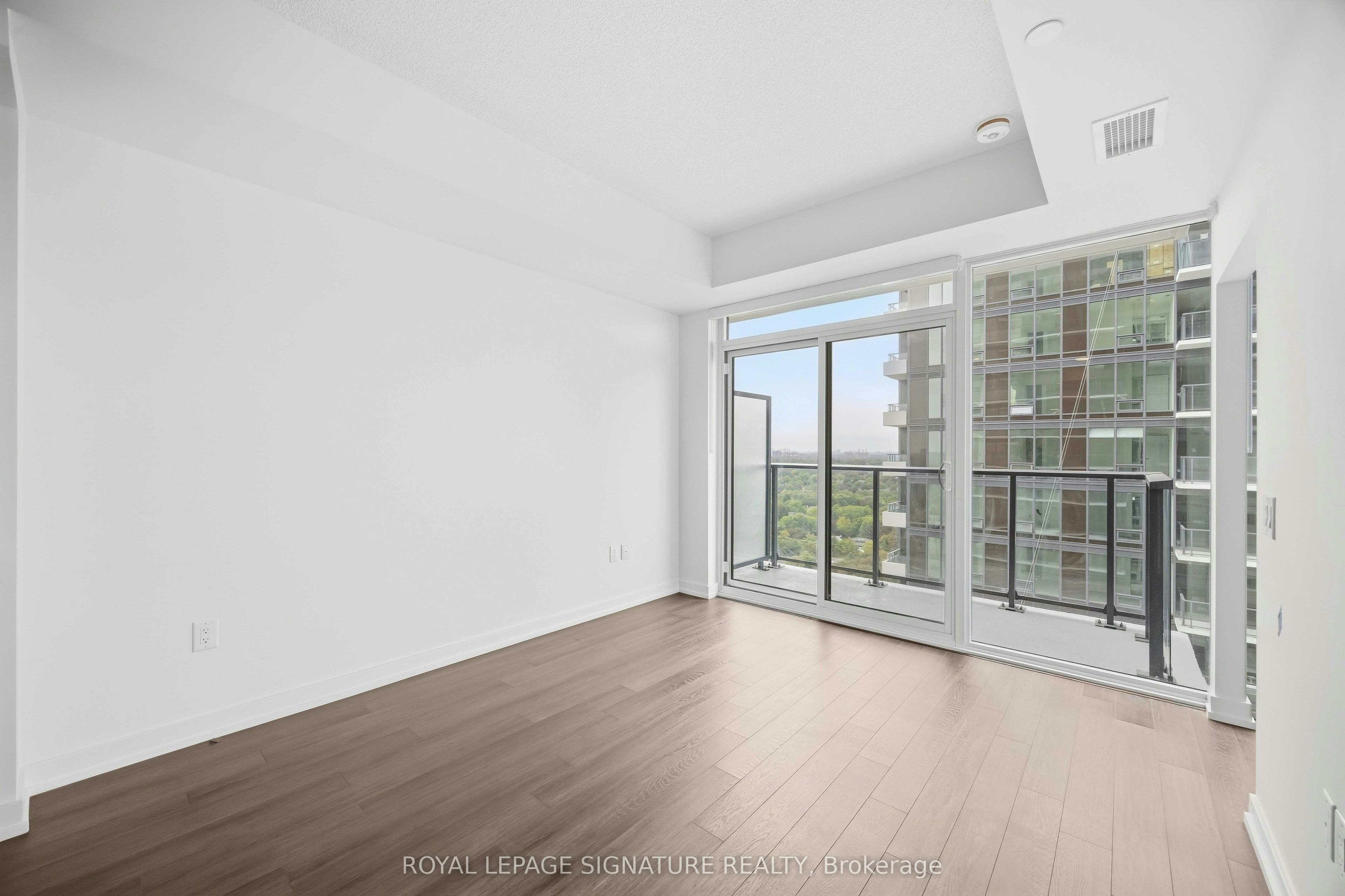 2216-4010 Eglinton Avenue W, Toronto, ON, M9A 0G5 - 7