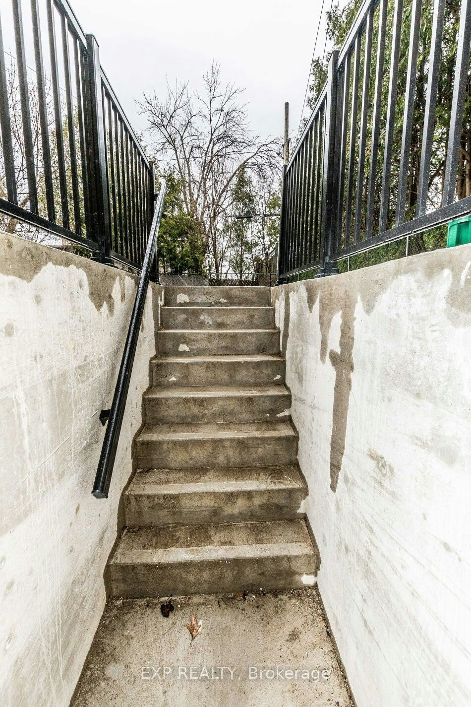 Basement Apartment-91 Corby Crescent, Brampton, ON, L6Y 1H3 - 2