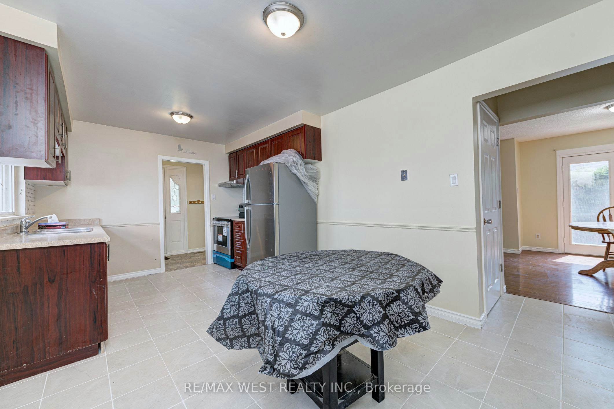 Upper Lvl-18 Glenforest Road, Brampton, ON, L6S 1K6 - 7