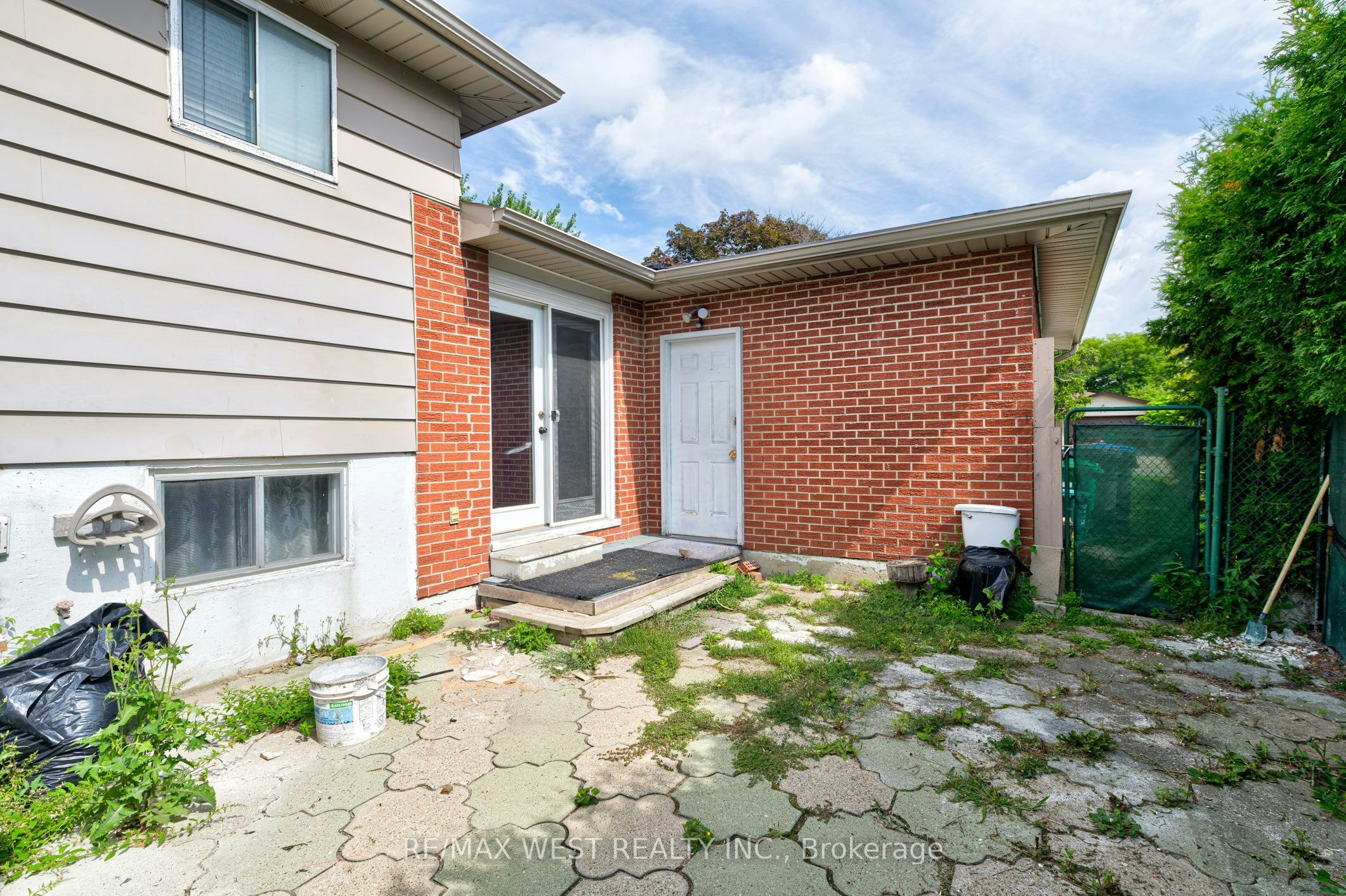 Upper Lvl-18 Glenforest Road, Brampton, ON, L6S 1K6 - 25