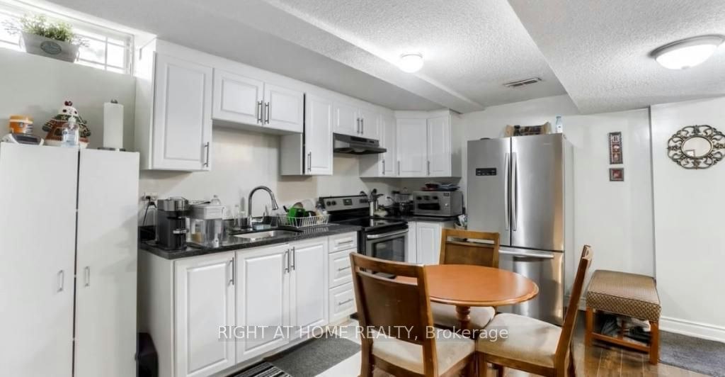 Bsmt-5967 Leeside Crescent, Mississauga, ON, L5M 5L9 - 2