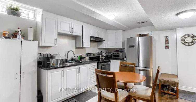Bsmt-5967 Leeside Crescent, Mississauga, ON, L5M 5L9 - 2