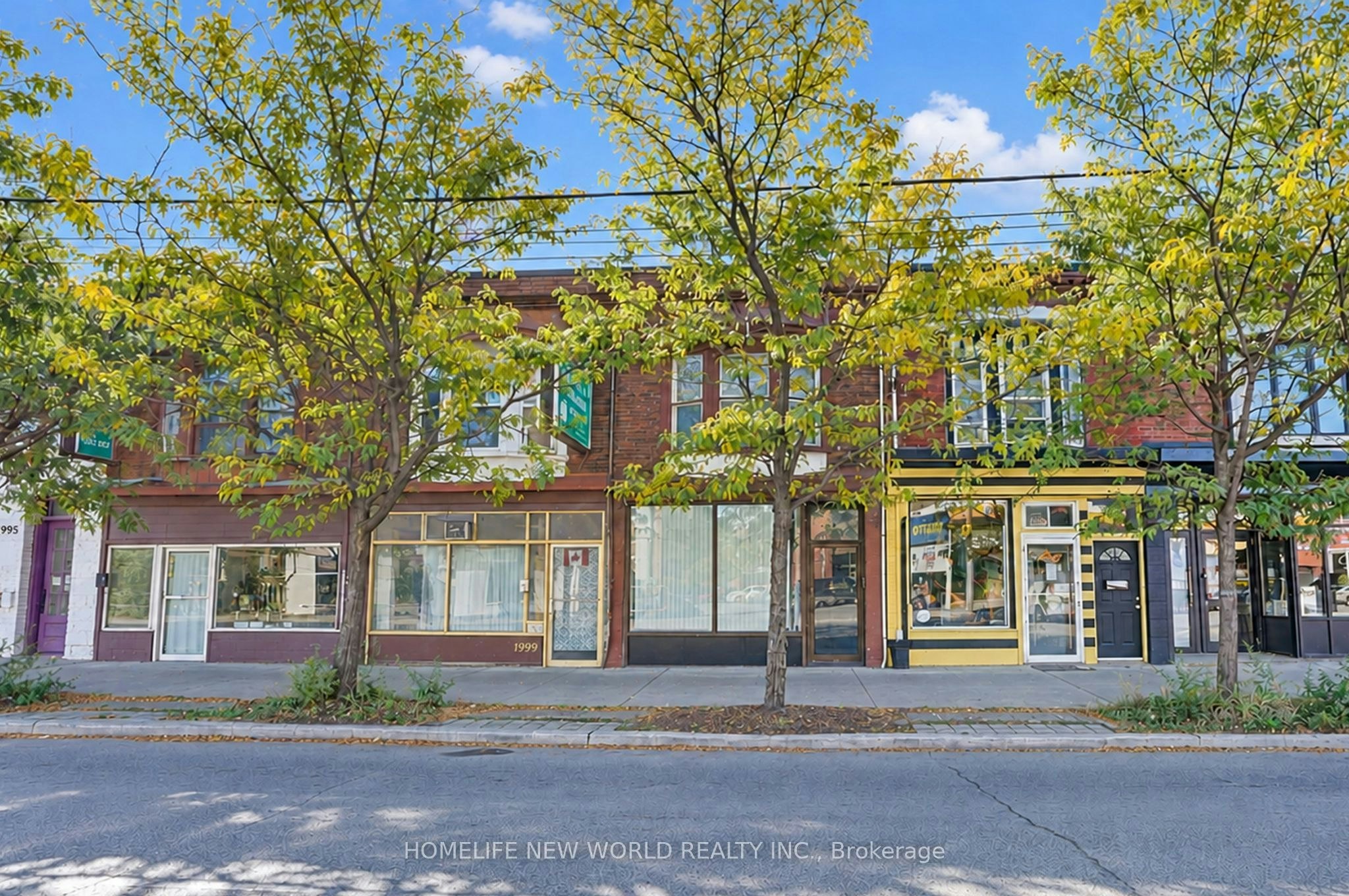 2001 Dundas Street W, Toronto, ON, M6R 1W7