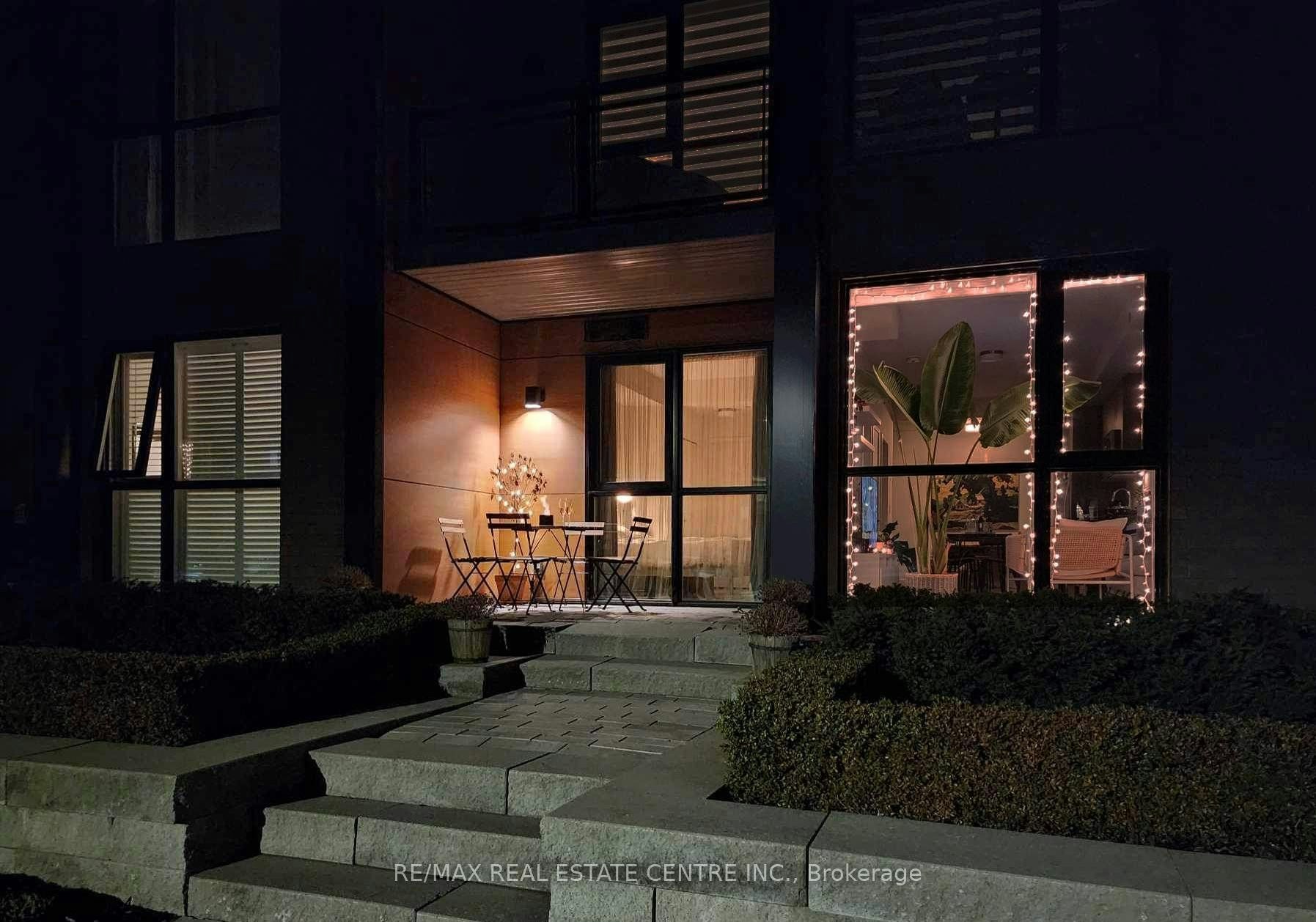 106-150 Sabina Drive, Oakville, ON, L6H 0W3