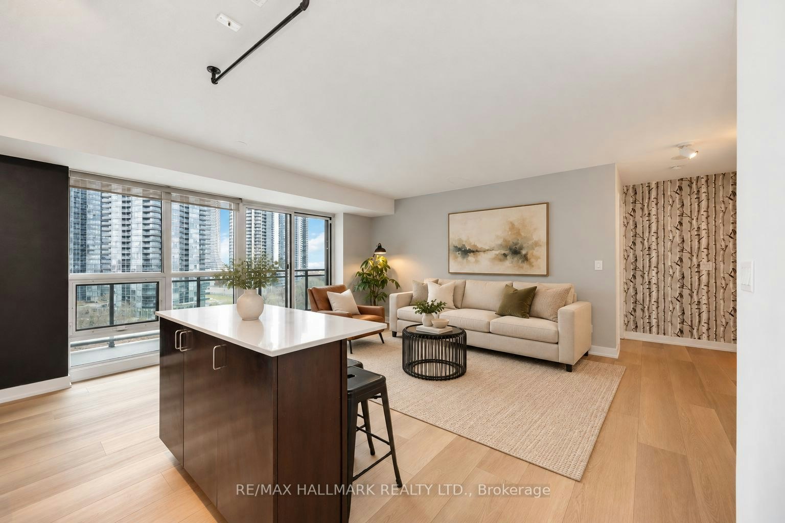 901-155 Legion Road N, Toronto, ON, M8Y 0A7 - 4