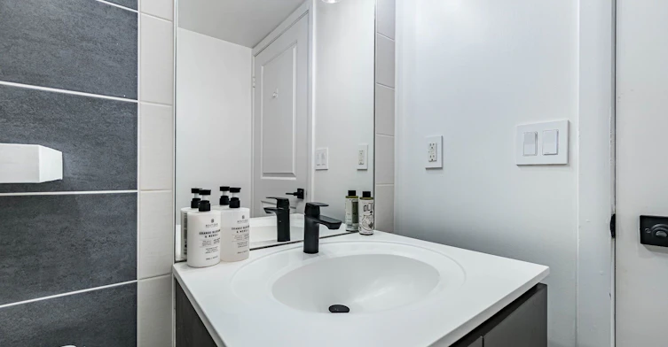 1211-205 Sherway Gardens Road, Toronto, ON, M9C 0A5 - 25