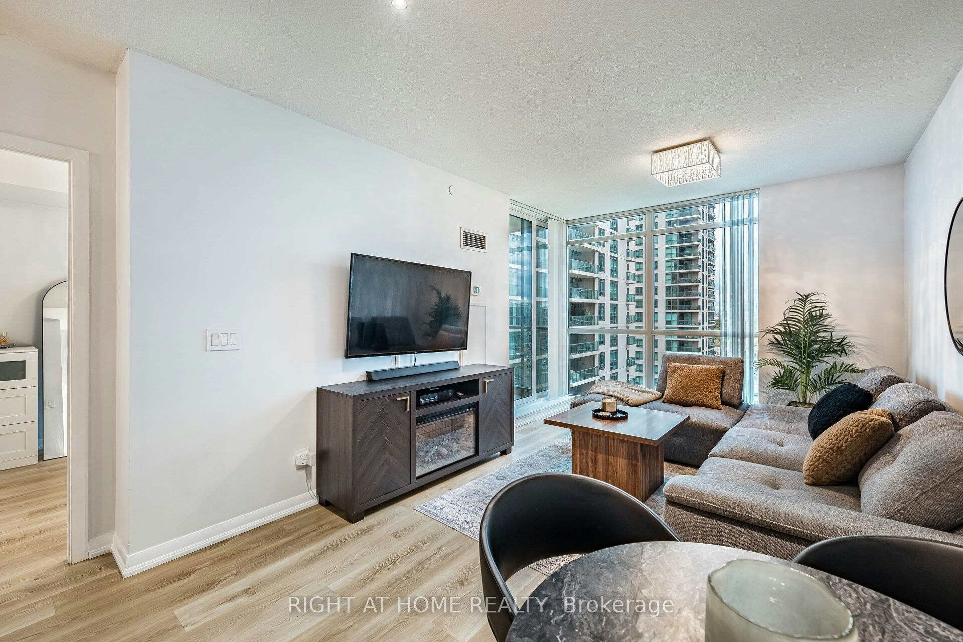 1211-205 Sherway Gardens Road, Toronto, ON, M9C 0A5 - 15