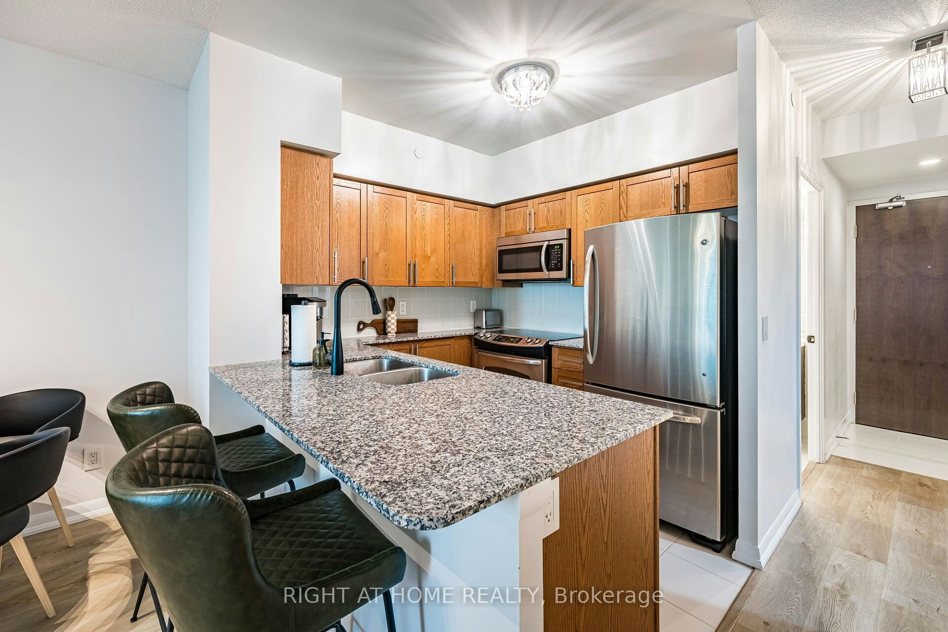 1211-205 Sherway Gardens Road, Toronto, ON, M9C 0A5 - 19