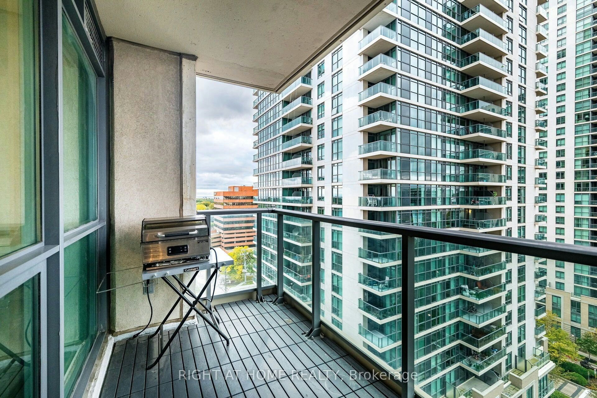 1211-205 Sherway Gardens Road, Toronto, ON, M9C 0A5 - 27