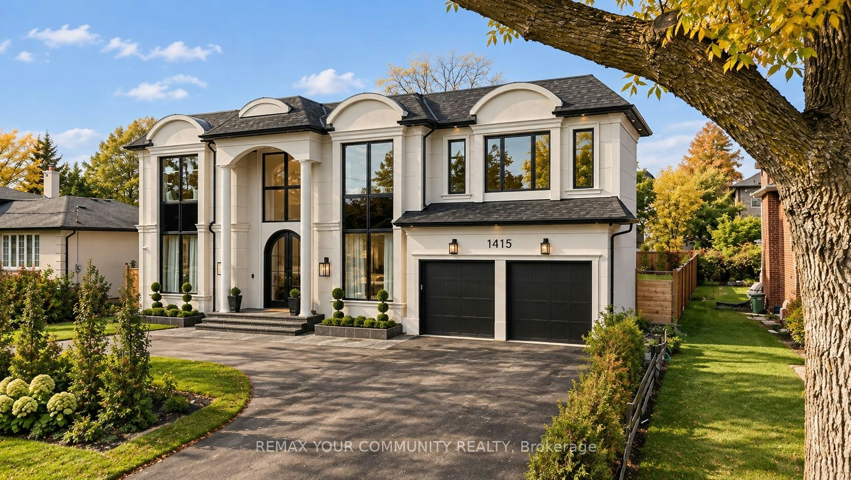 1415 Rebecca Street, Oakville, ON, L6L 1Z6