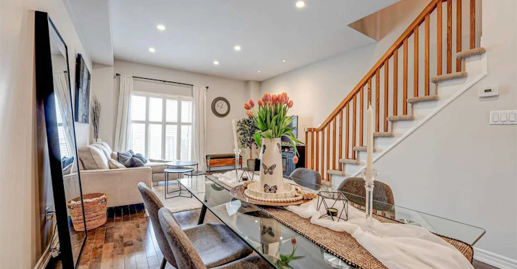 676 Rowley Common, Burlington, ON, L7L 0A5