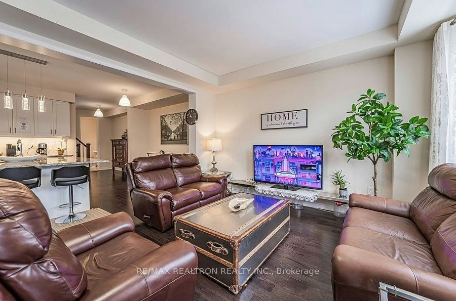 30 Vaudeville Drive, Toronto, ON, M8W 0B4 - 5