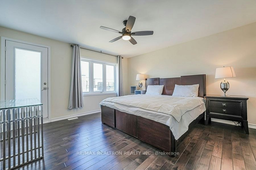 30 Vaudeville Drive, Toronto, ON, M8W 0B4 - 12