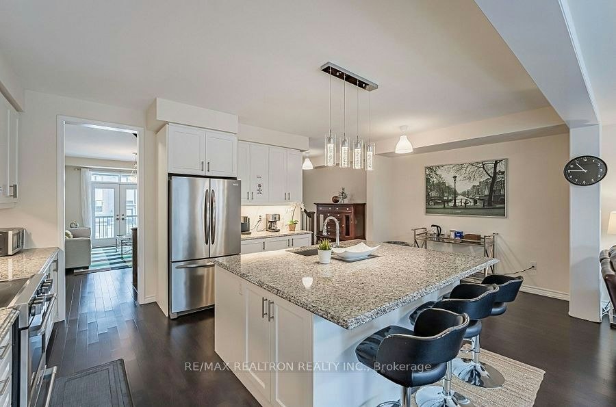 30 Vaudeville Drive, Toronto, ON, M8W 0B4 - 3