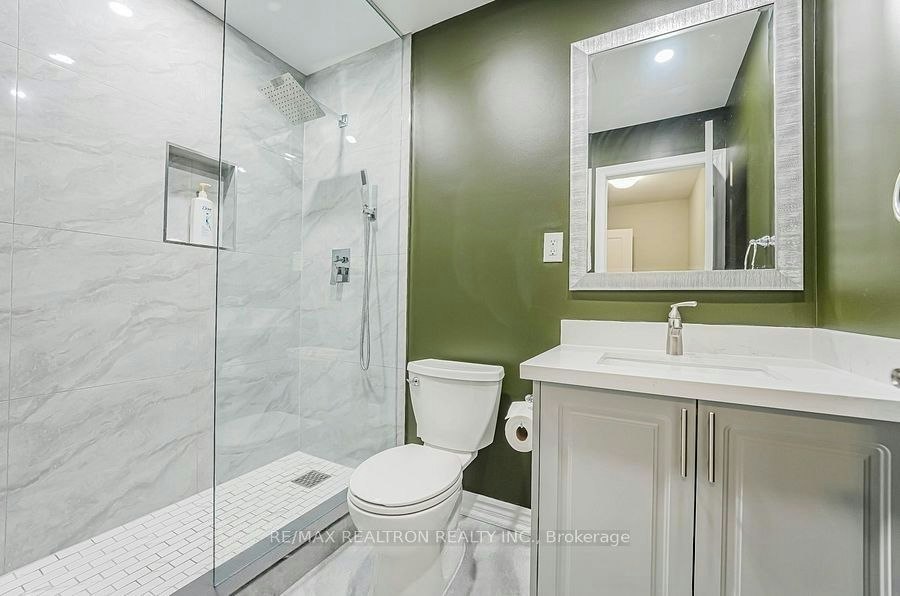 30 Vaudeville Drive, Toronto, ON, M8W 0B4 - 29