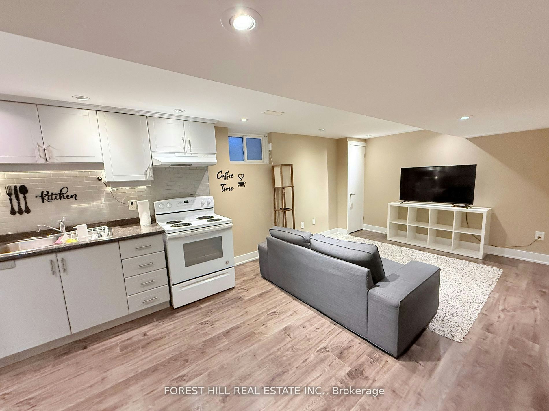 Lower-166 Schell Avenue, Toronto, ON, M6E 2T1 - 4
