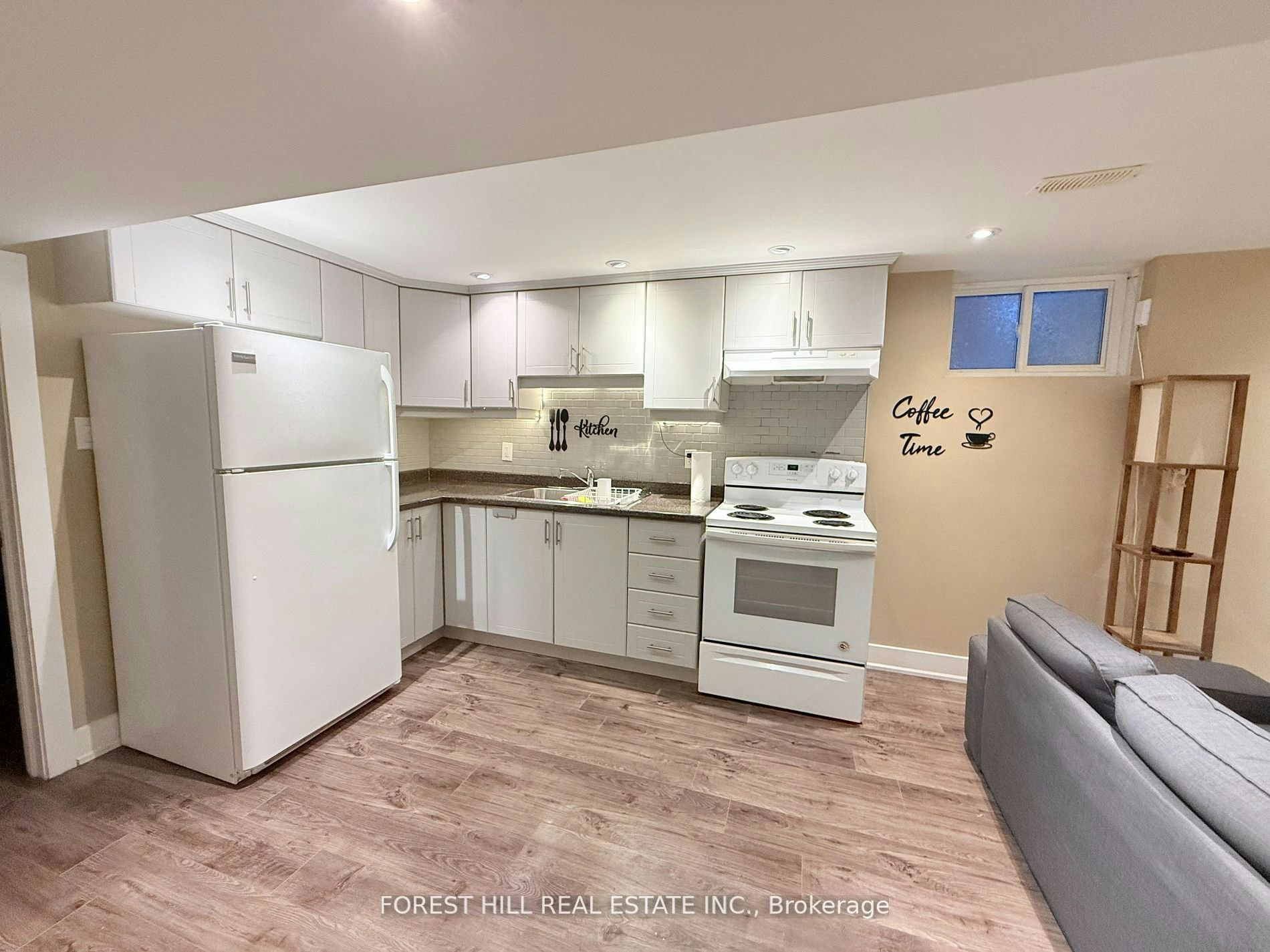 Lower-166 Schell Avenue, Toronto, ON, M6E 2T1 - 5