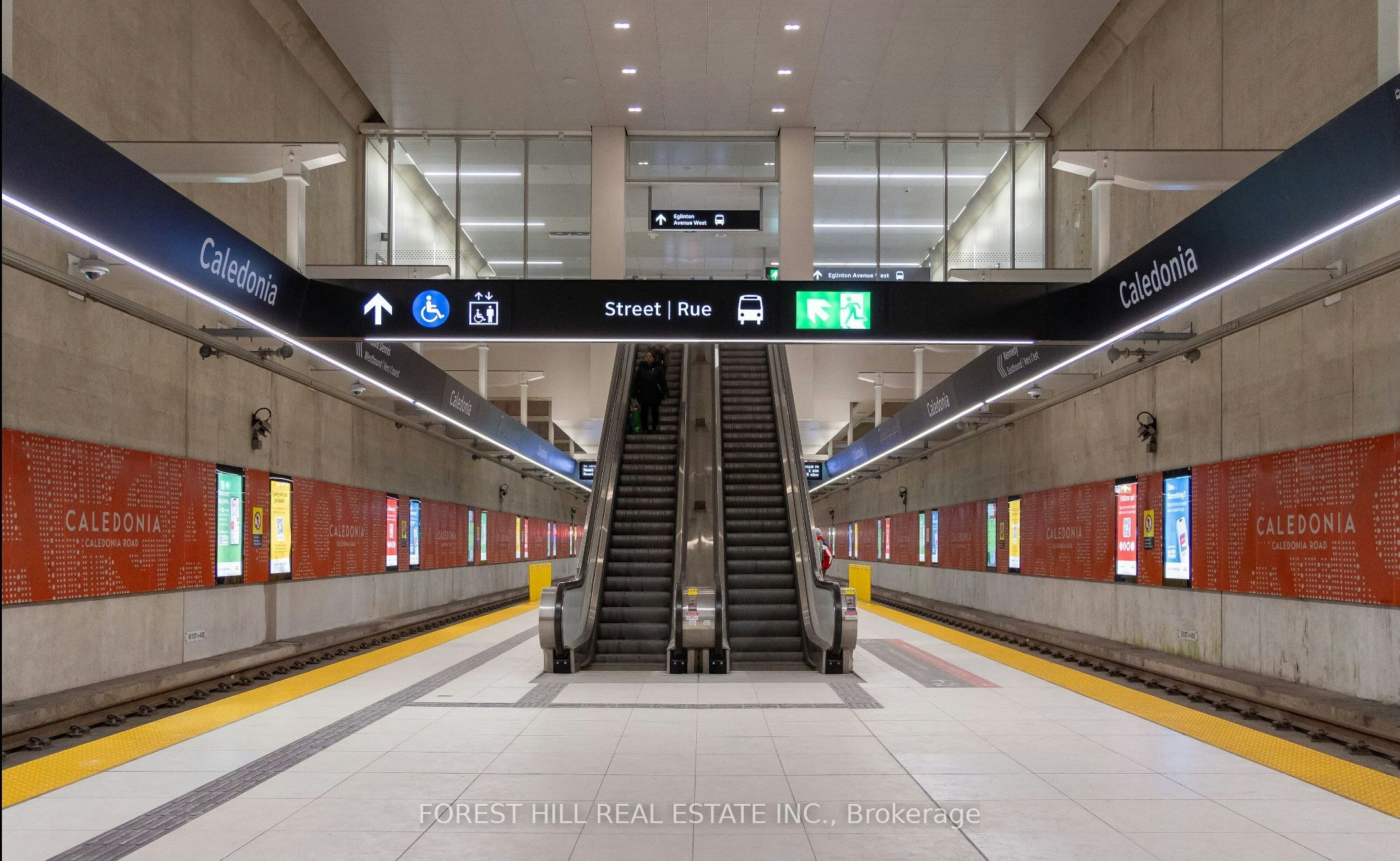 Lower-166 Schell Avenue, Toronto, ON, M6E 2T1 - 17