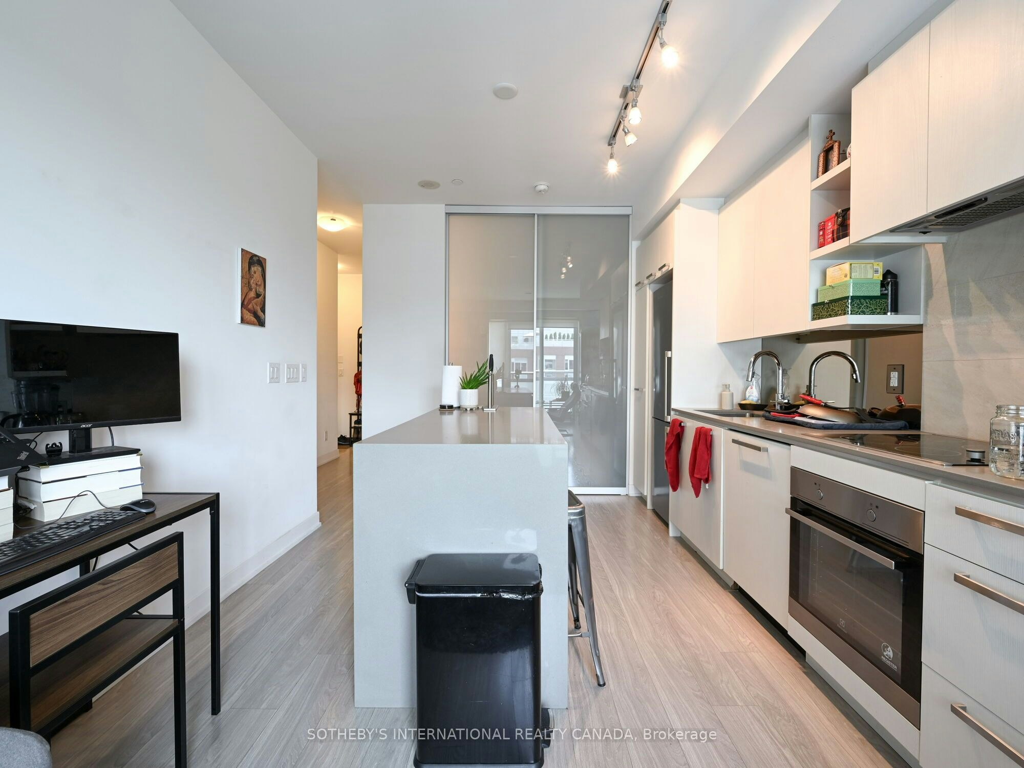 813-1830 Bloor Street W, Toronto, ON, M6P 0A2 - 14