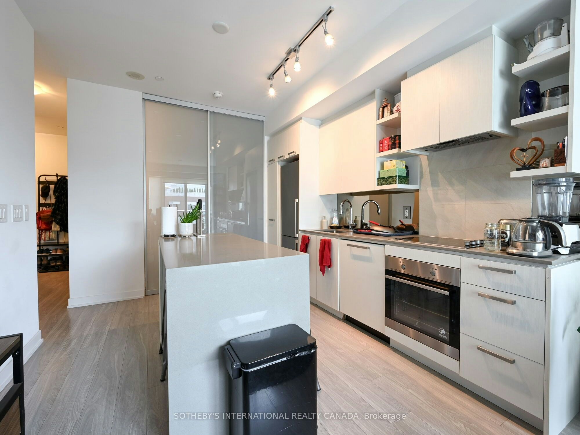813-1830 Bloor Street W, Toronto, ON, M6P 0A2 - 6