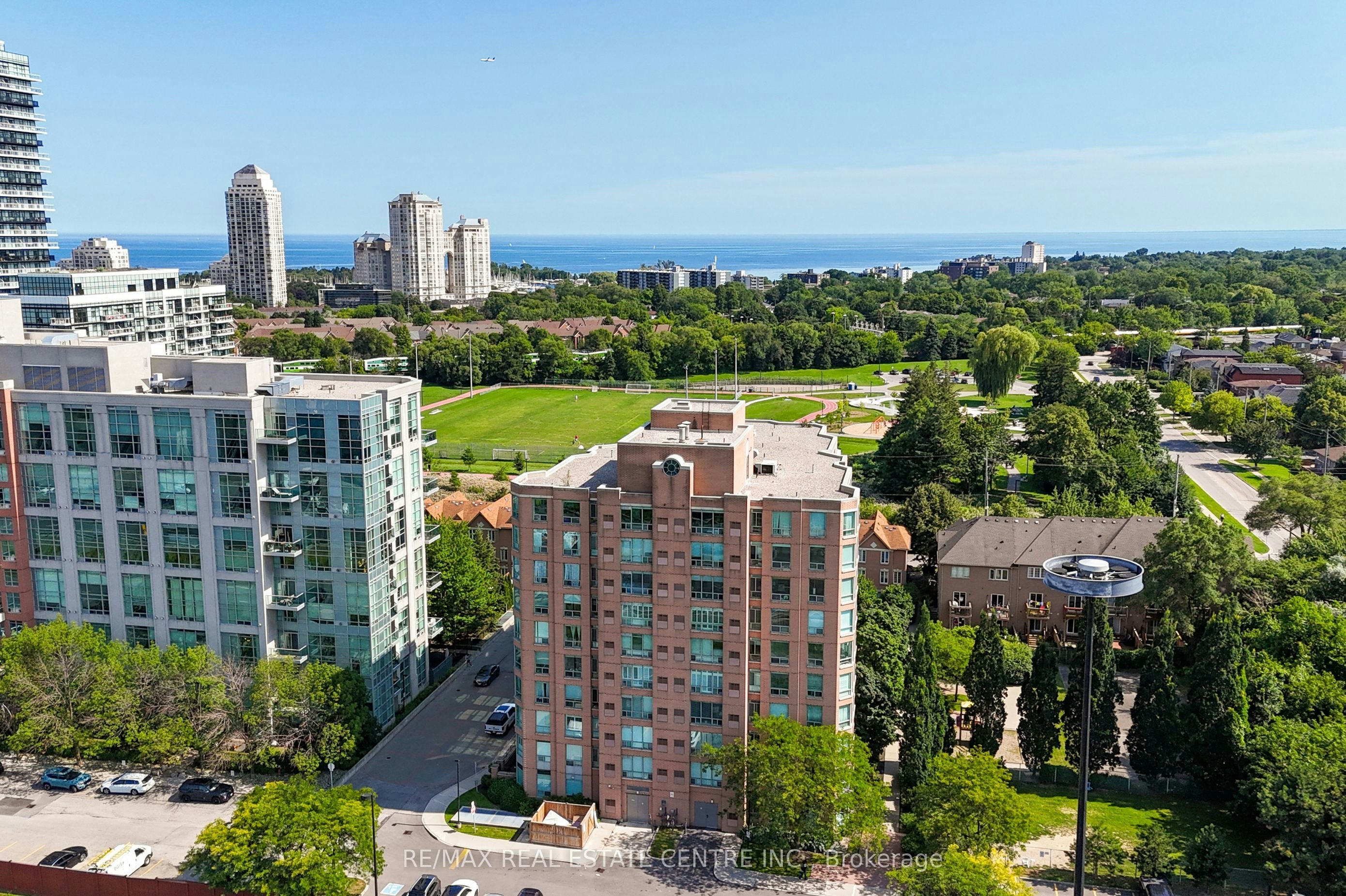706-190 Manitoba Street, Toronto, ON, M8Y 3Y8