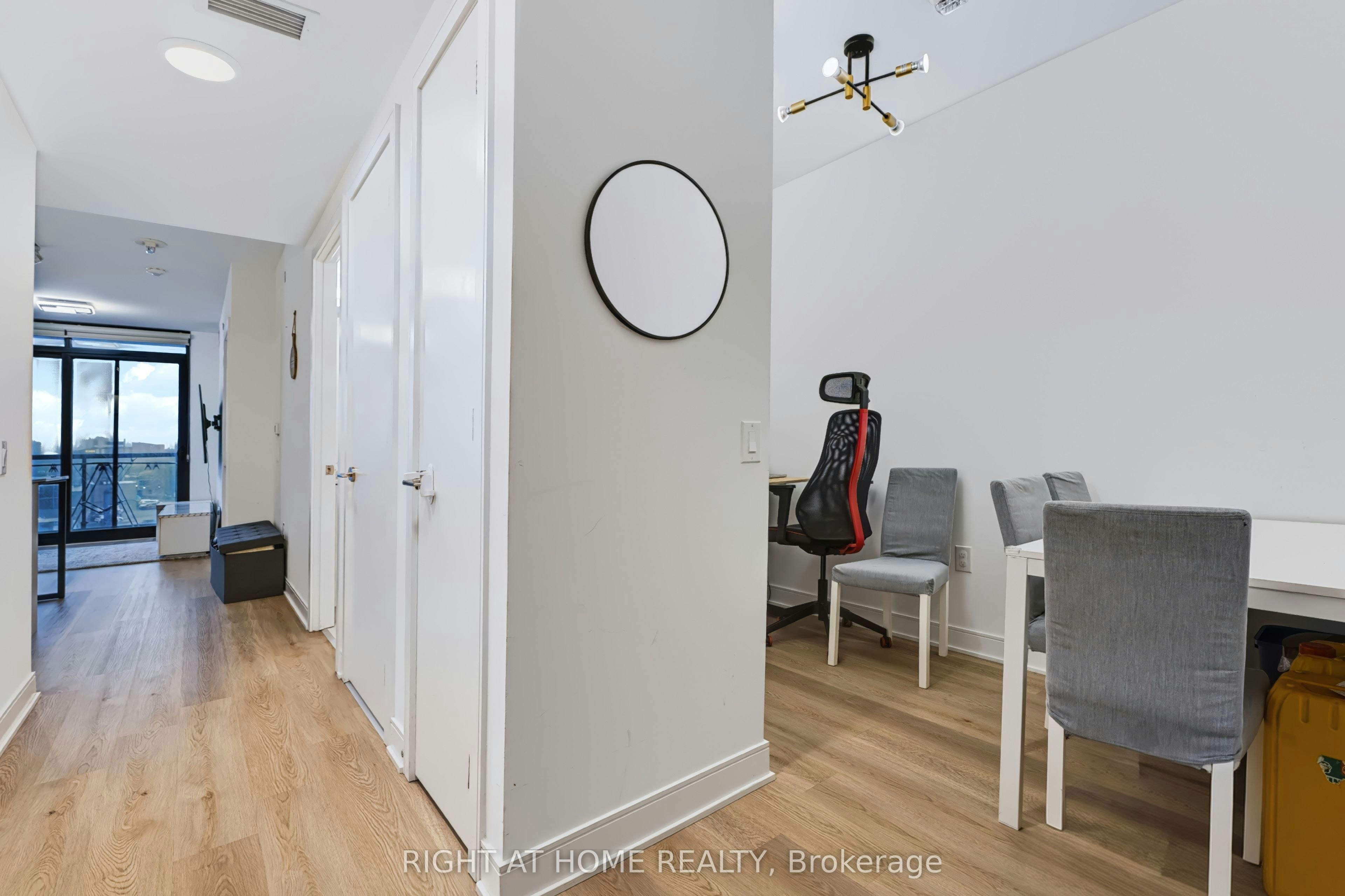 422-86 Dundas Street E, Mississauga, ON, L5A 1W4 - 3