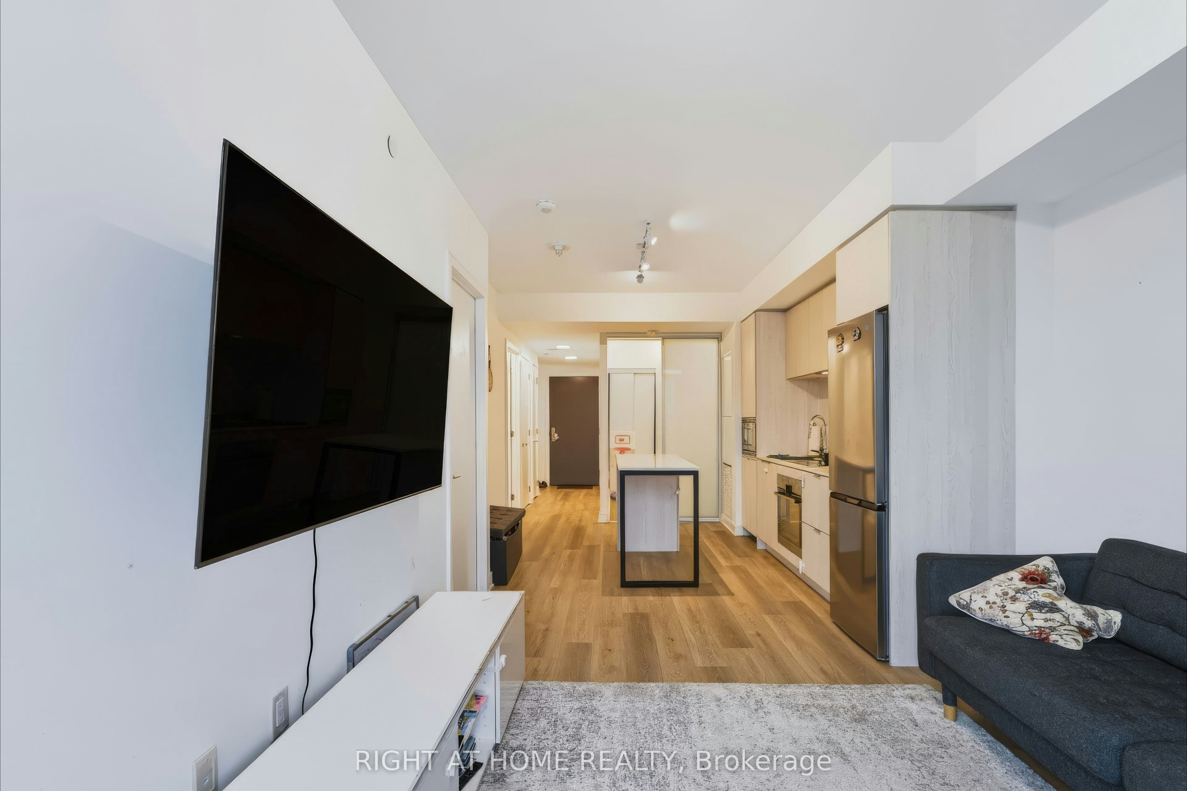 422-86 Dundas Street E, Mississauga, ON, L5A 1W4 - 14
