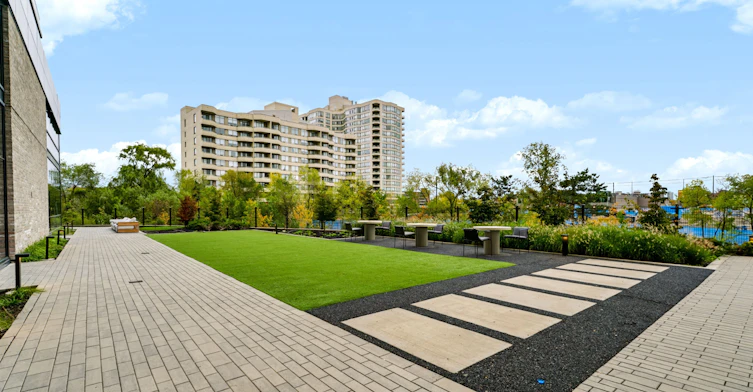 422-86 Dundas Street E, Mississauga, ON, L5A 1W4 - 21