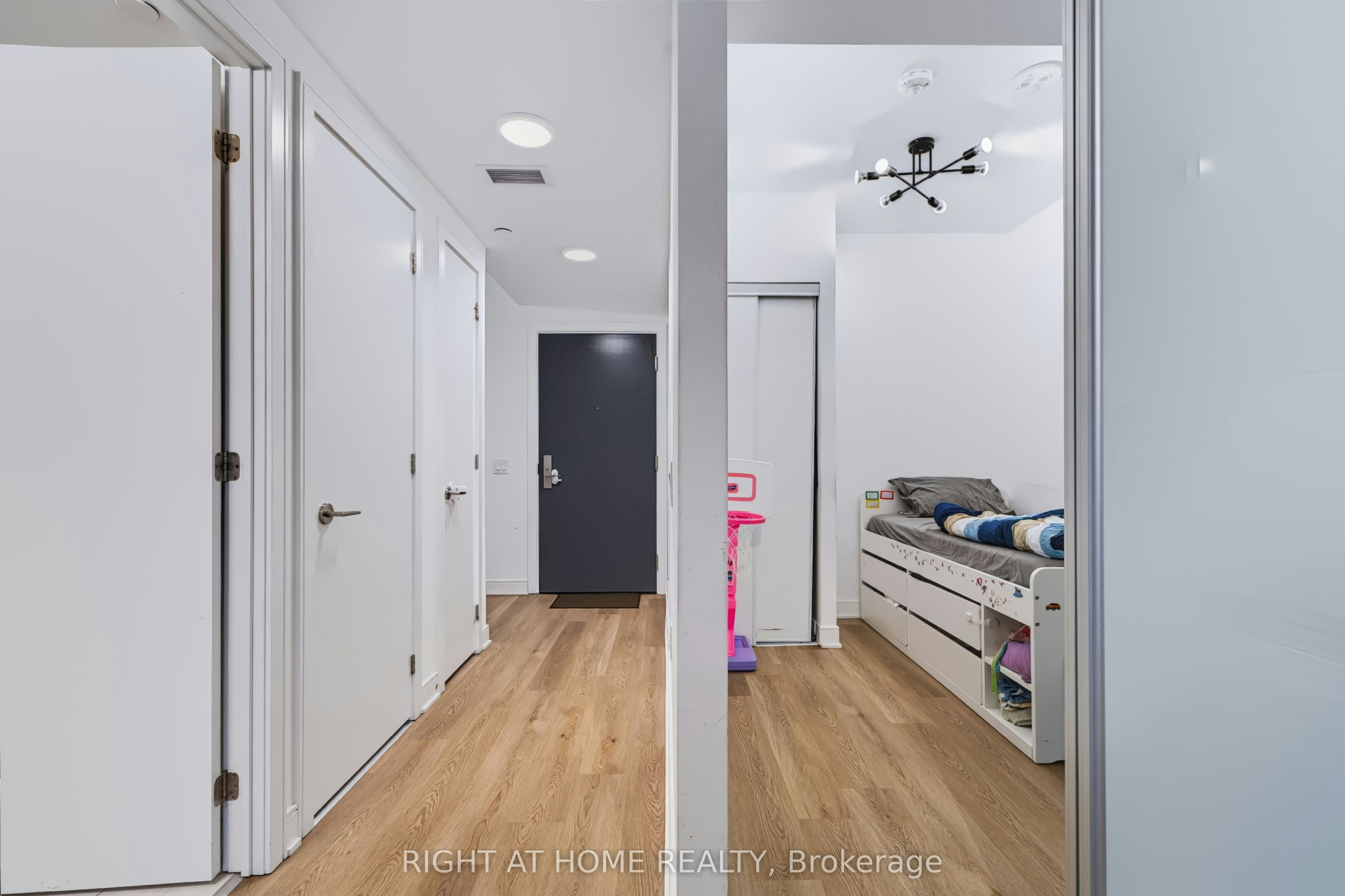 422-86 Dundas Street E, Mississauga, ON, L5A 1W4 - 9