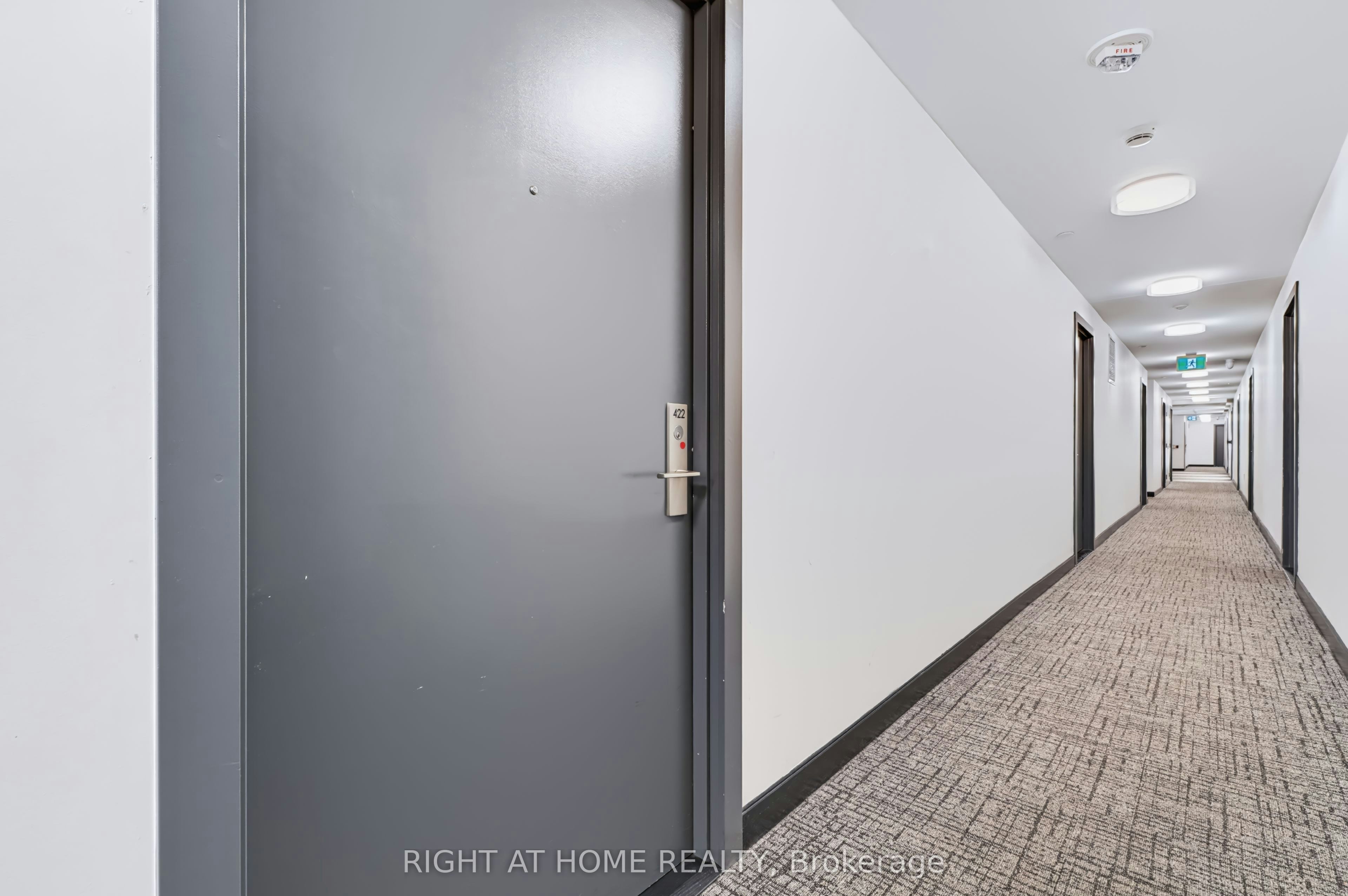 422-86 Dundas Street E, Mississauga, ON, L5A 1W4 - 2