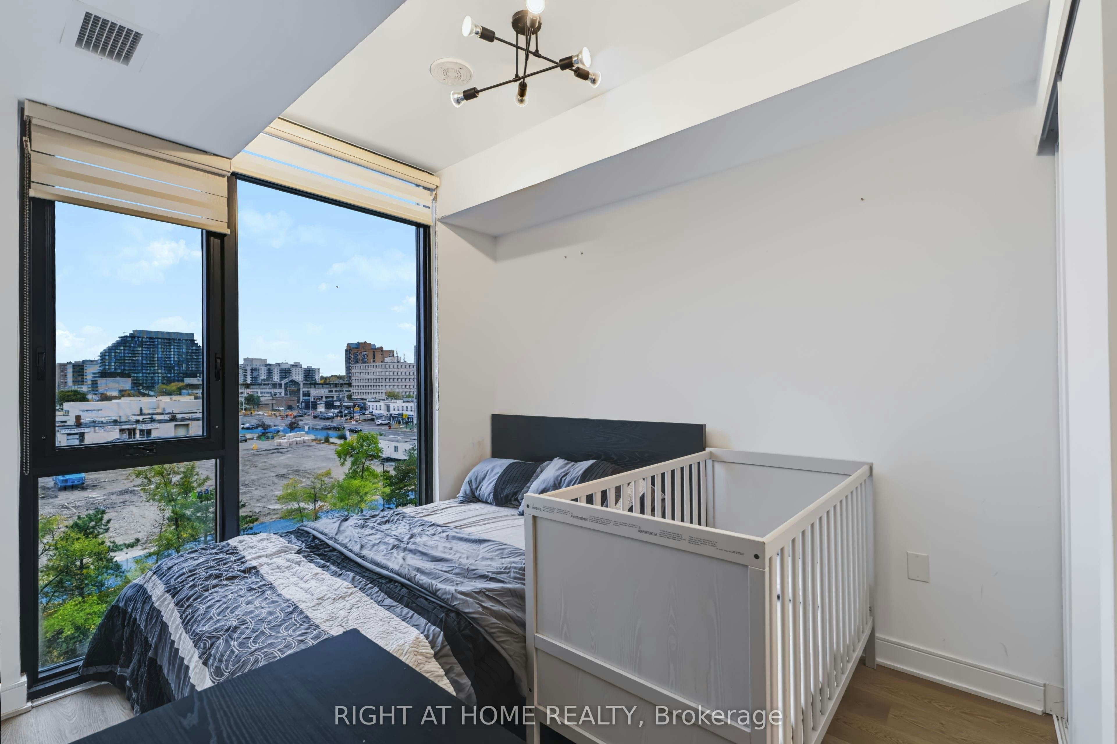 422-86 Dundas Street E, Mississauga, ON, L5A 1W4 - 17