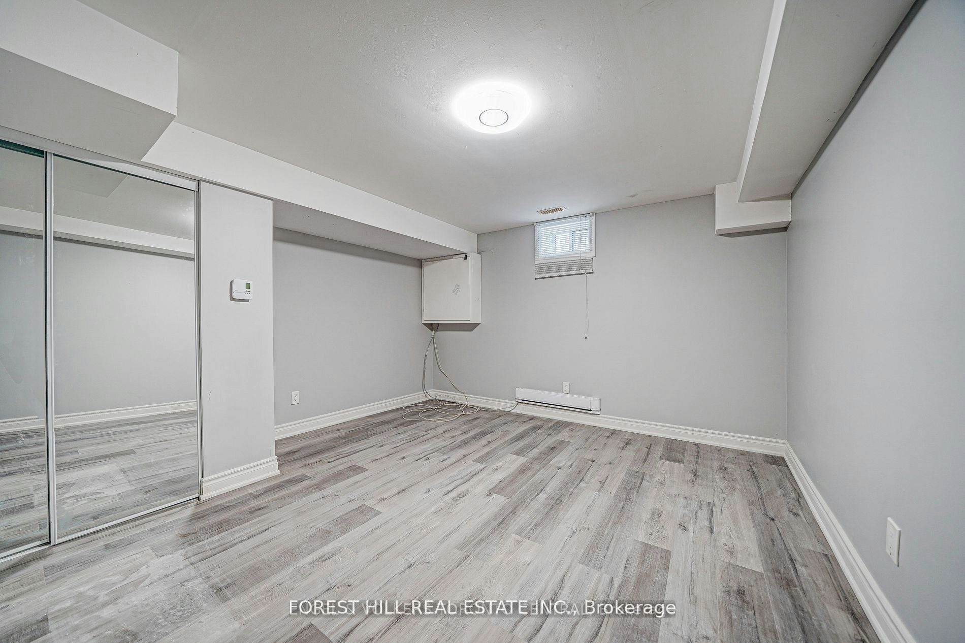 Lower-39A Lippincott Street E, Toronto, ON, M9N 1B2 - 9