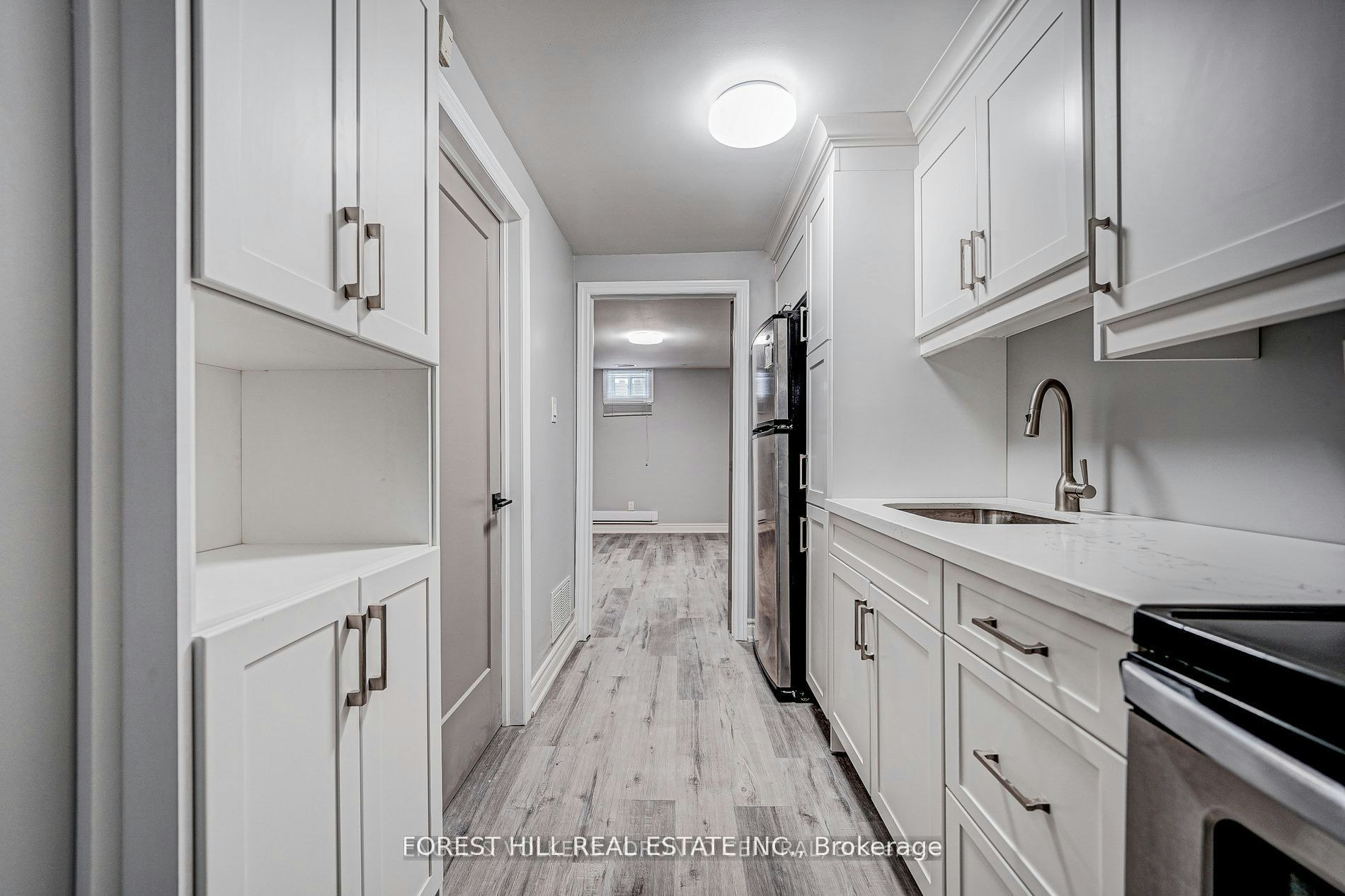 Lower-39A Lippincott Street E, Toronto, ON, M9N 1B2 - 8