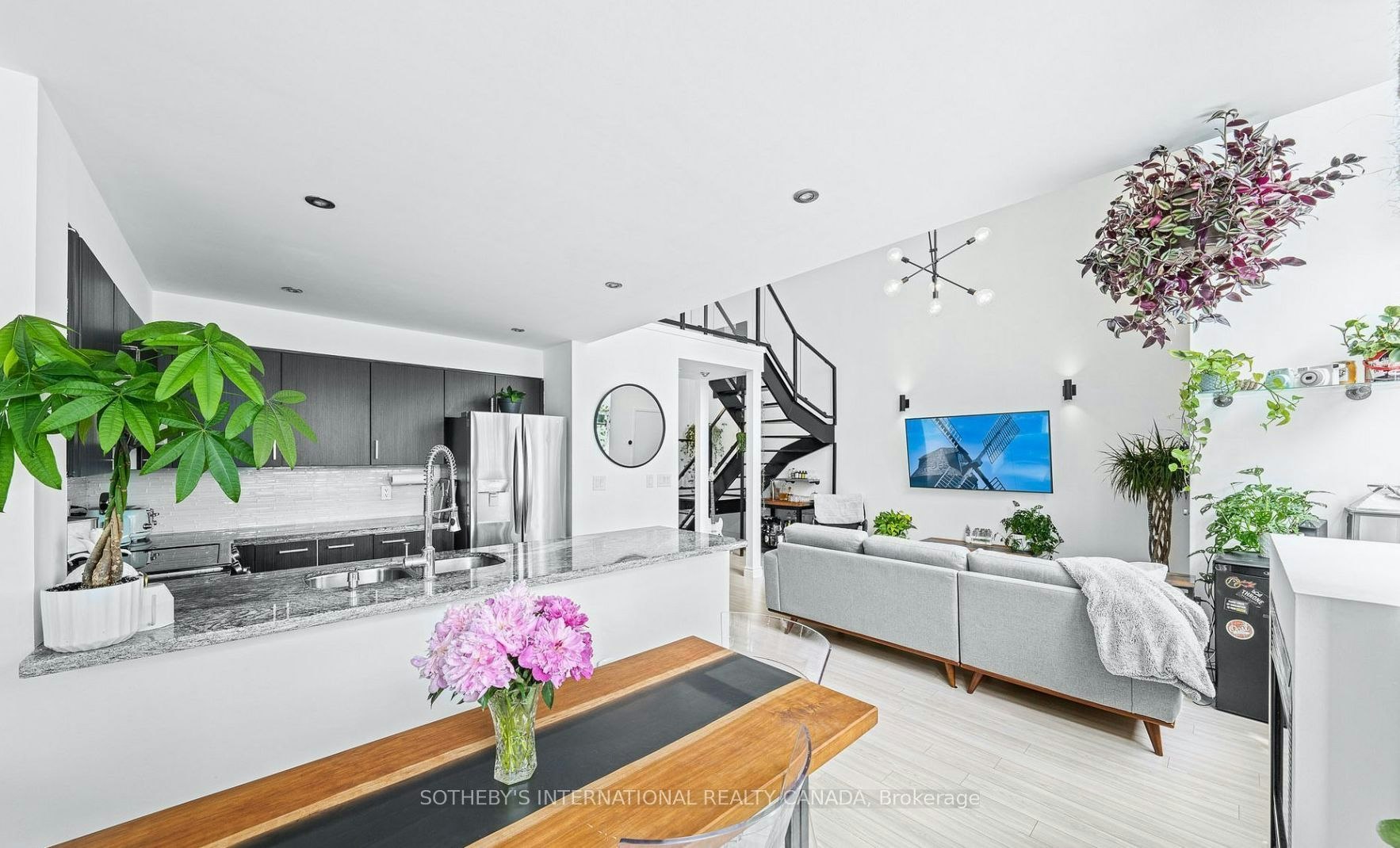 212-300 Manitoba Street, Toronto, ON, M8Y 4G6 - 12