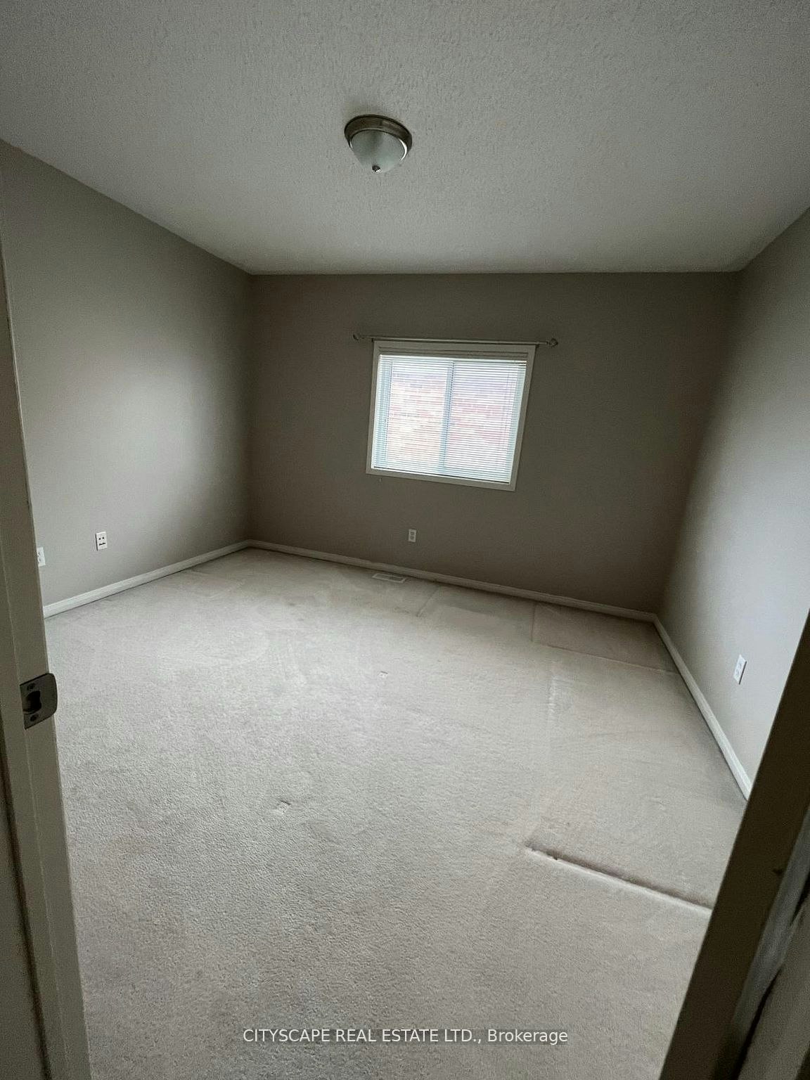 5436 Blue Spruce Avenue, Burlington, ON, L7L 7C4 - 8