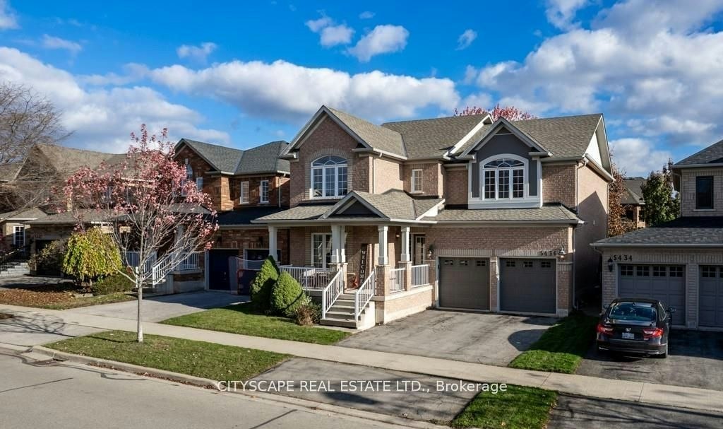 5436 Blue Spruce Avenue, Burlington, ON, L7L 7C4 - 2