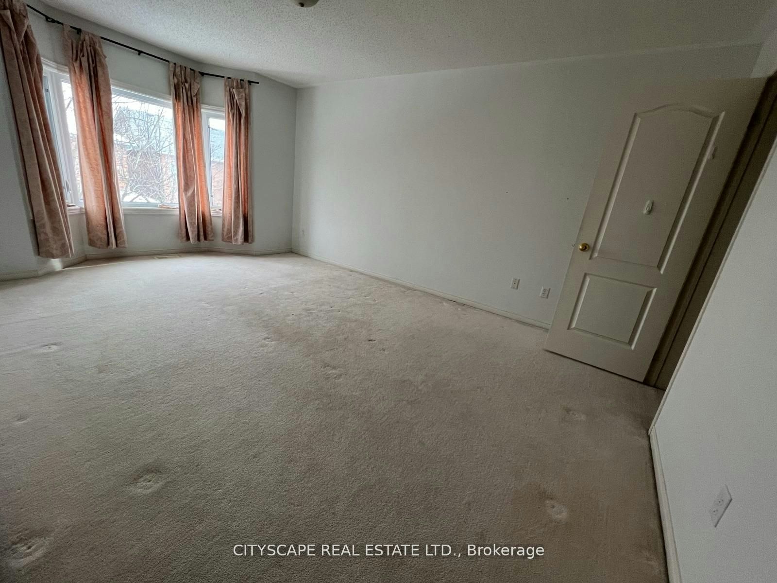 5436 Blue Spruce Avenue, Burlington, ON, L7L 7C4 - 11