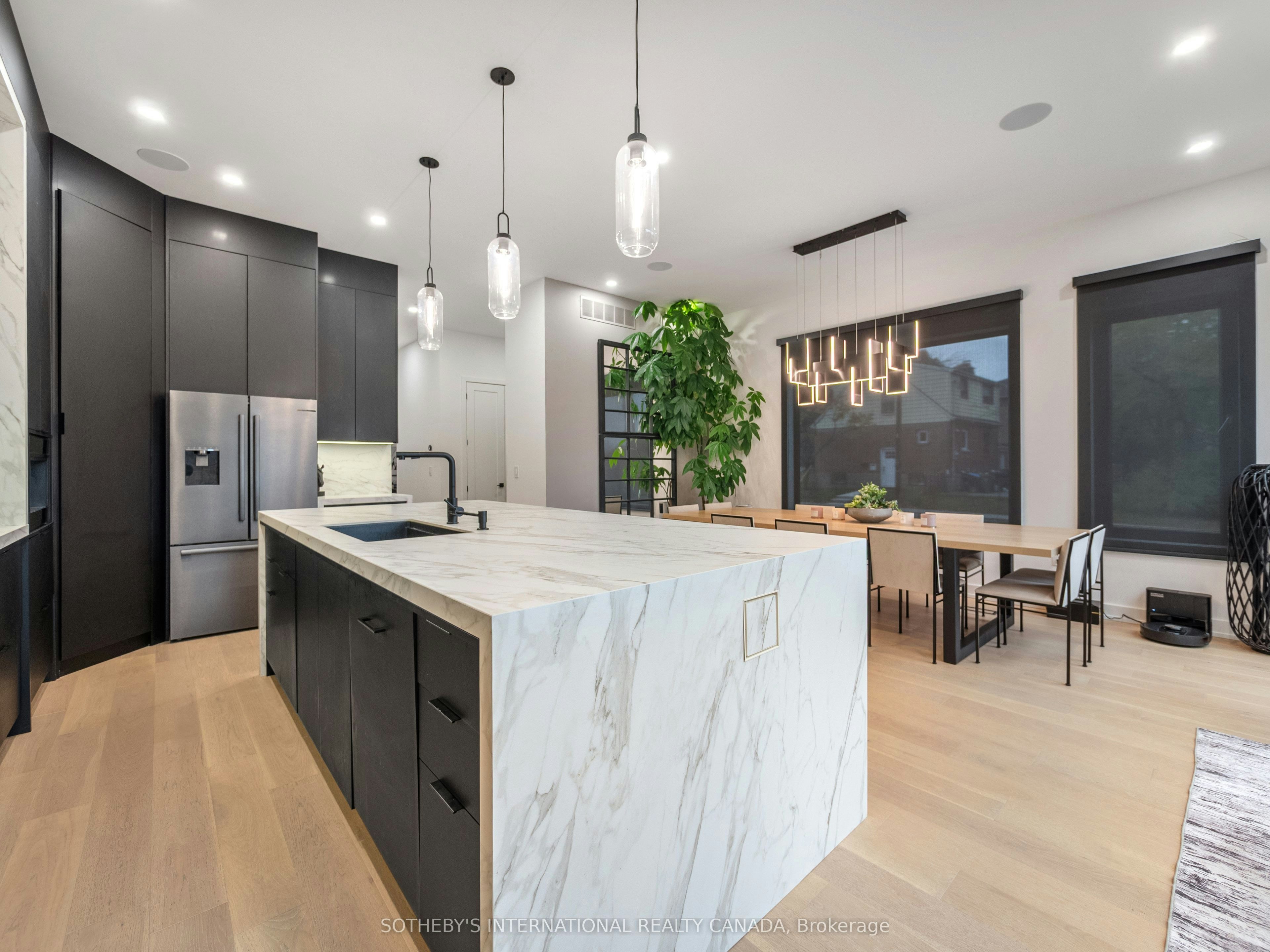 73 Guthrie Avenue, Toronto, ON, M8Y 3L2 - 23