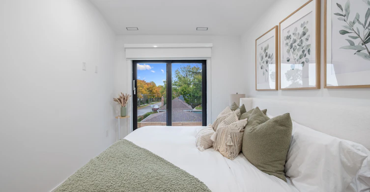 73 Guthrie Avenue, Toronto, ON, M8Y 3L2 - 30