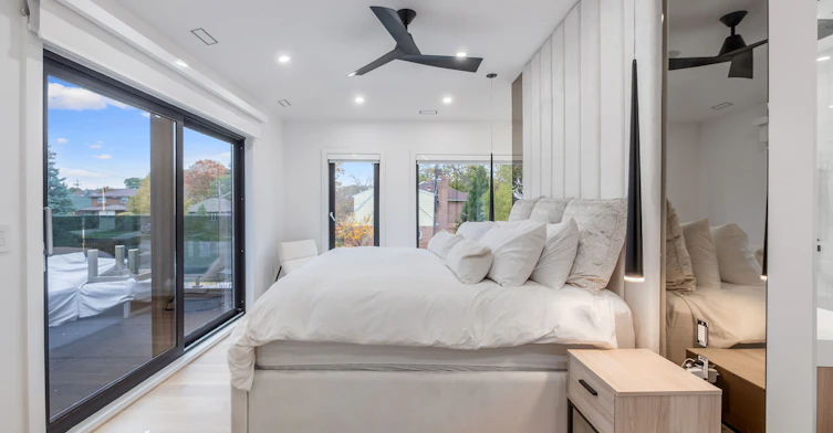 73 Guthrie Avenue, Toronto, ON, M8Y 3L2 - 32