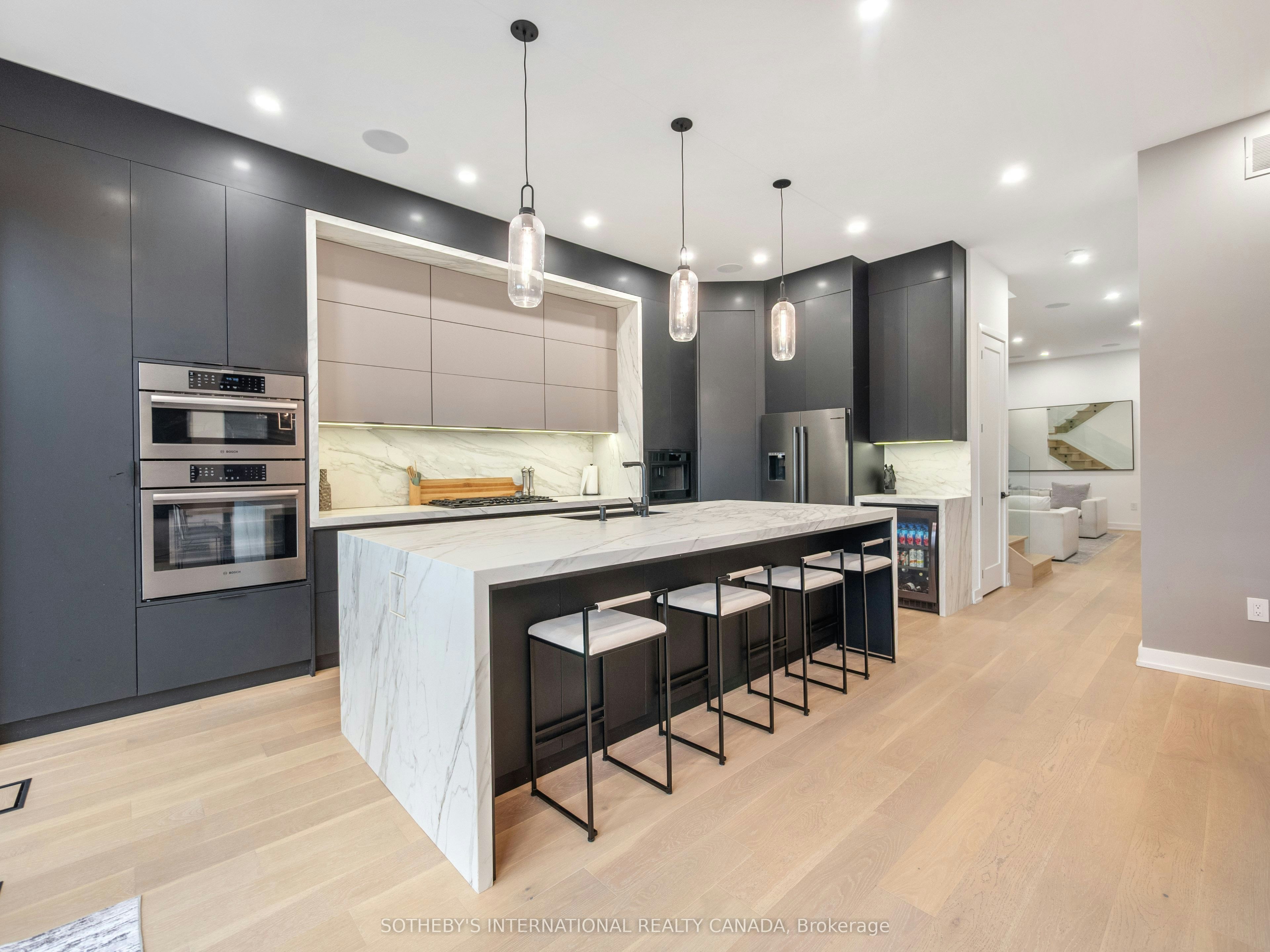 73 Guthrie Avenue, Toronto, ON, M8Y 3L2 - 16