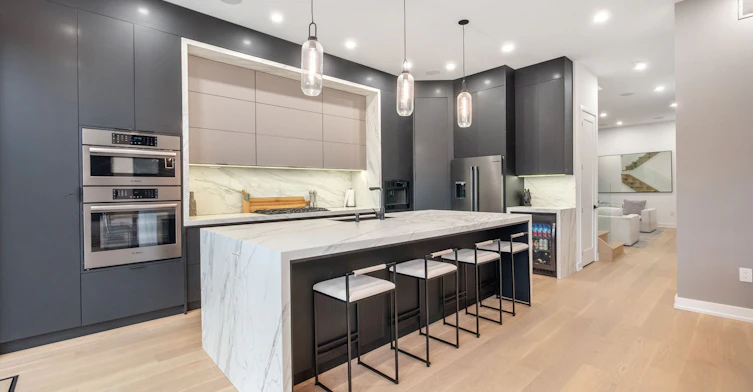 73 Guthrie Avenue, Toronto, ON, M8Y 3L2 - 16