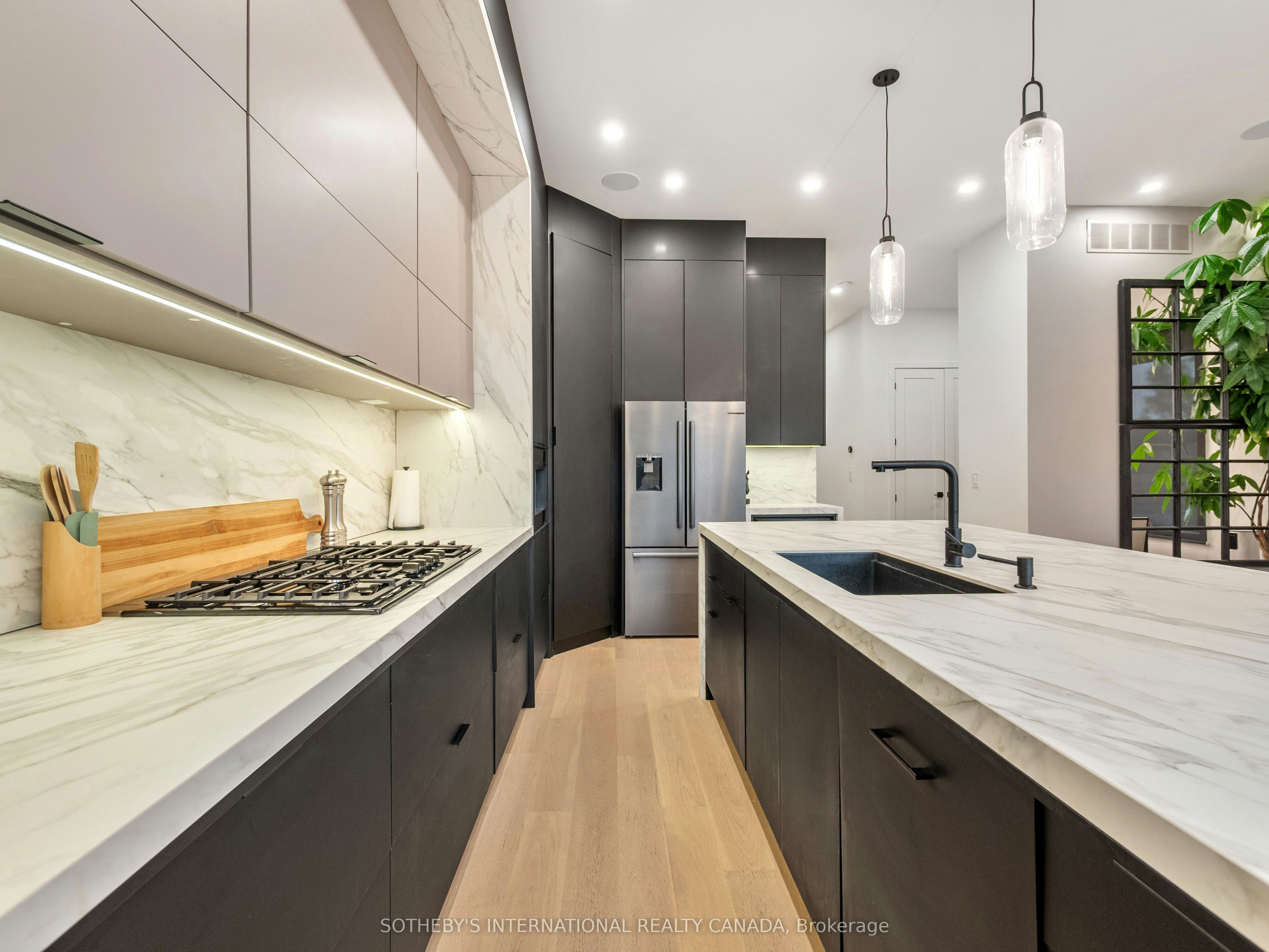 73 Guthrie Avenue, Toronto, ON, M8Y 3L2 - 22